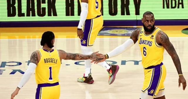 开云网址登录-变阵成功！湖人最强阵容初露峥嵘 季后赛重燃希望